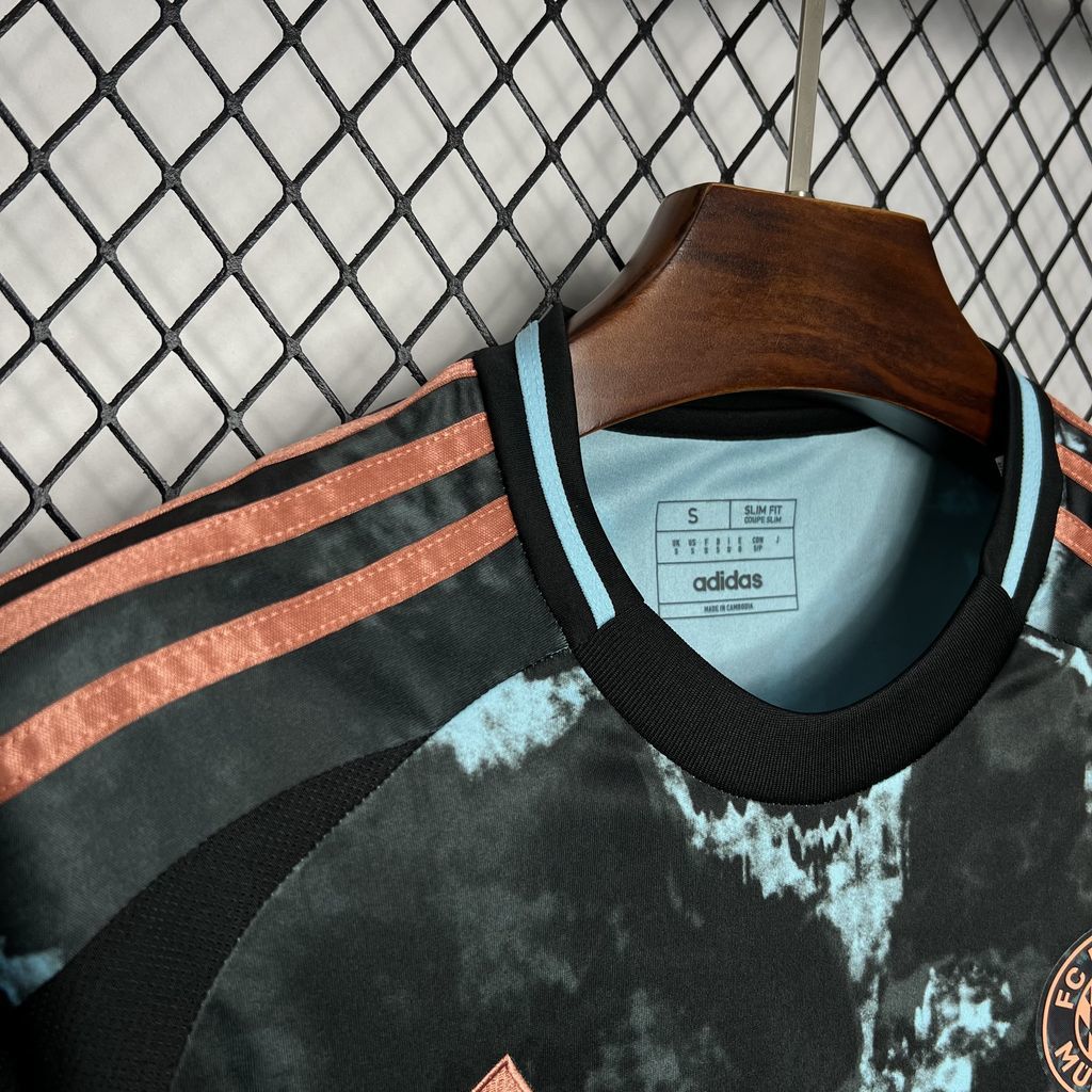 MAILLOT BAYERN MUNICH EXTERIEUR 2025