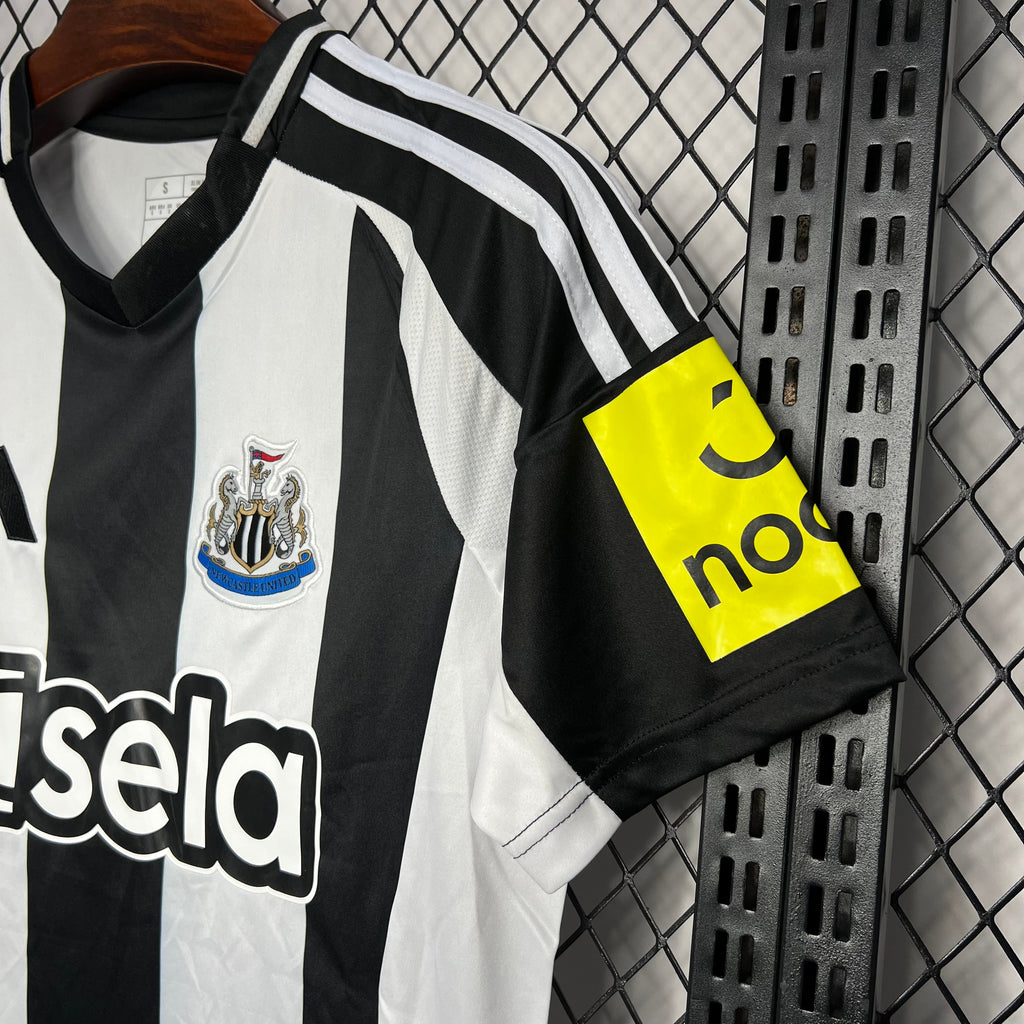 MAILLOT NEWCASTLE DOMICILE 2025