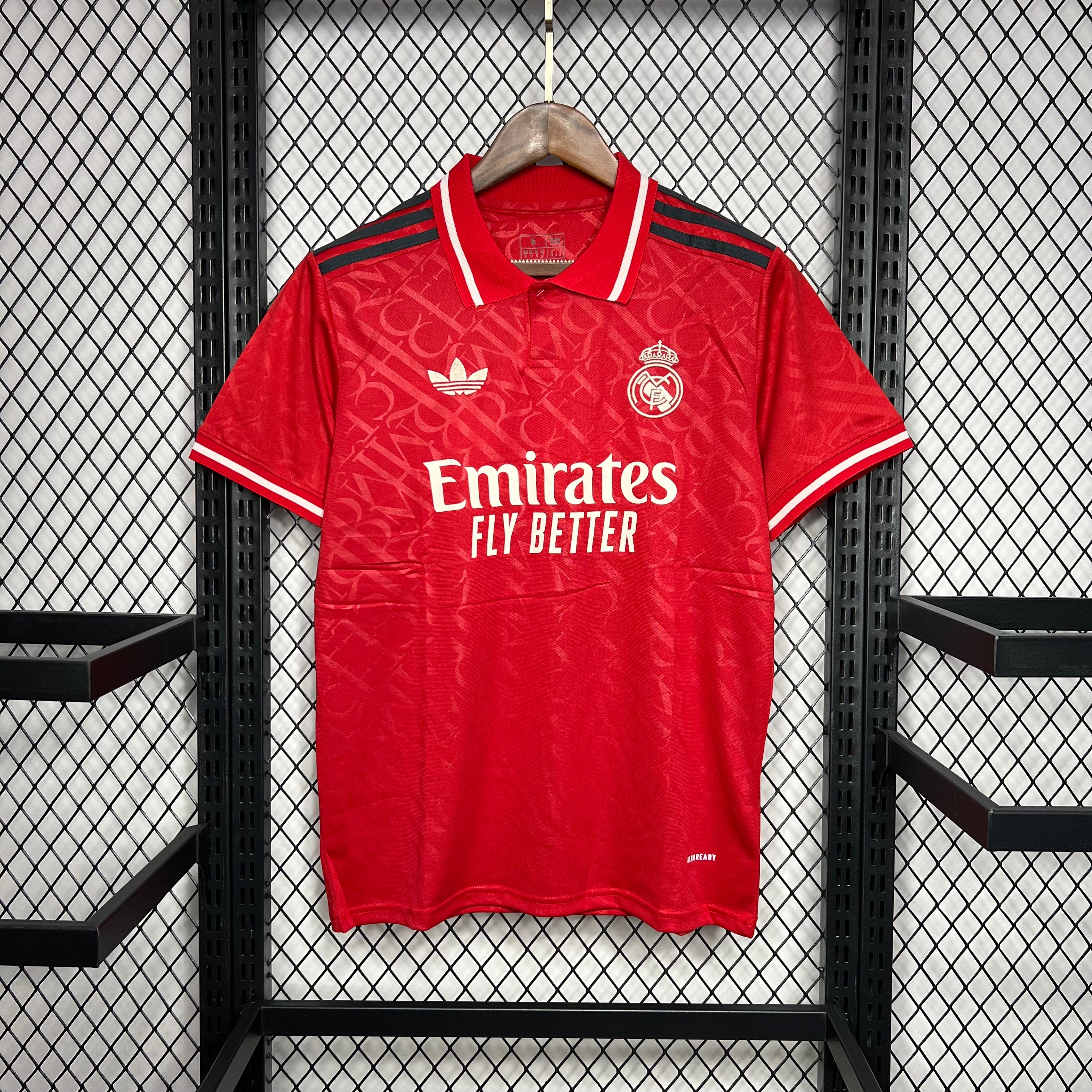 MAILLOT REAL MADRID CONCEPT 2025