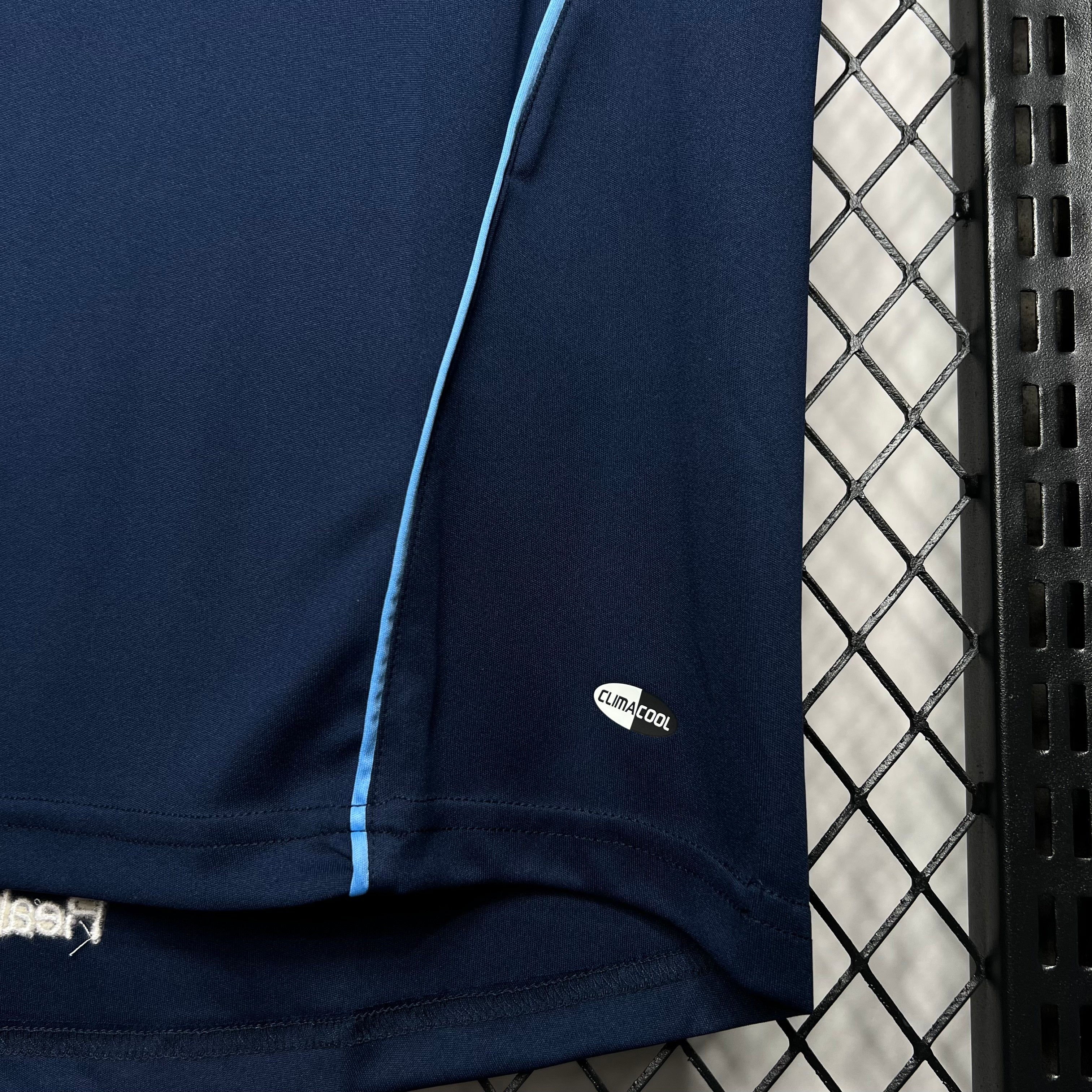 MAILLOT REAL MADRID EXTERIEUR 2006