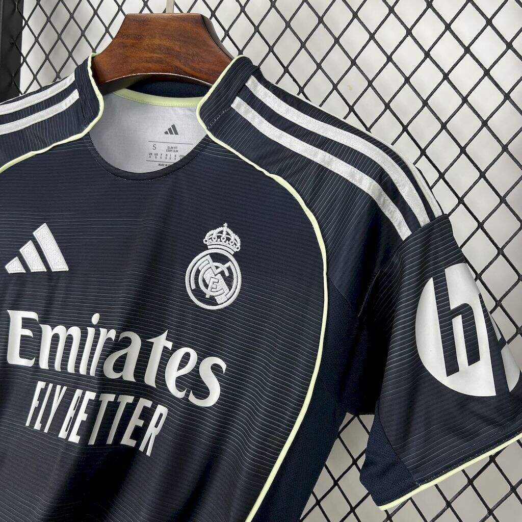MAILLOT REAL MADRID EXTERIEUR 2026