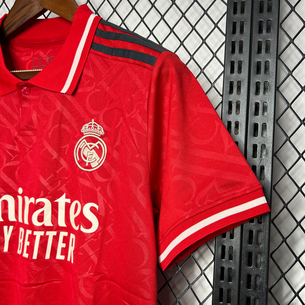 MAILLOT REAL MADRID CONCEPT 2025