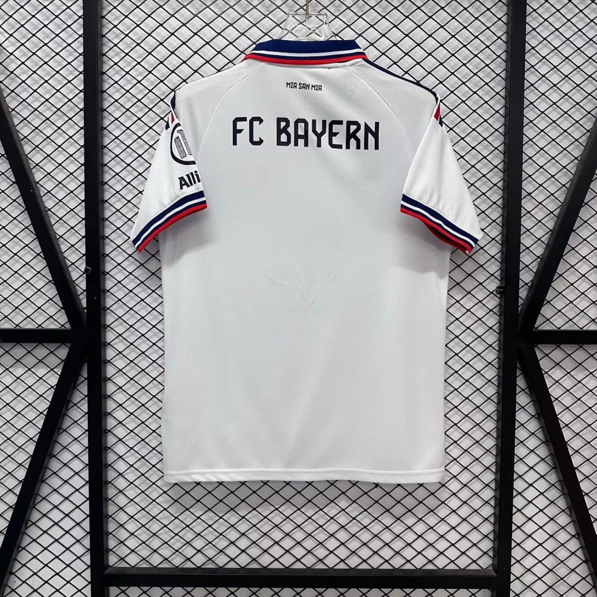 MAILLOT BAYERN MUNICH EXTERIEUR 2027
