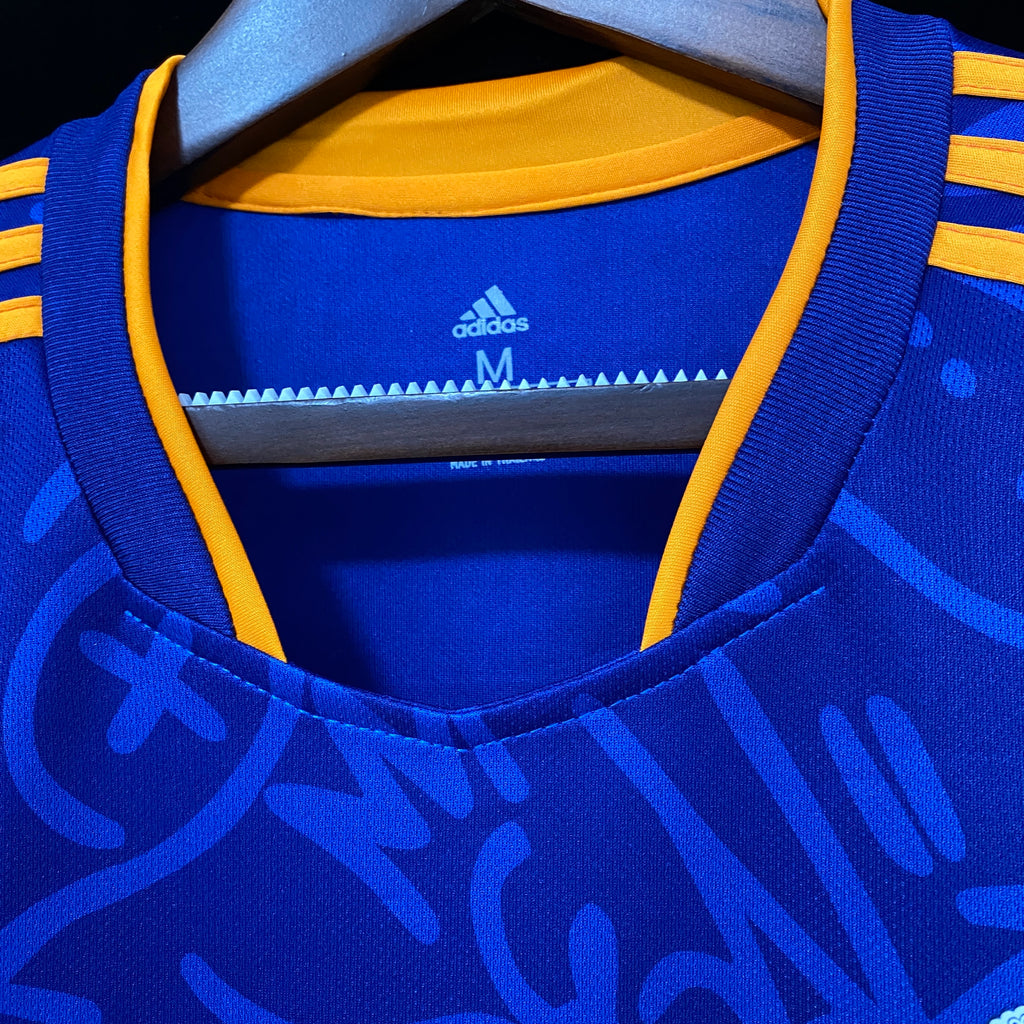 MAILLOT REAL MADRID EXTERIEUR 2022
