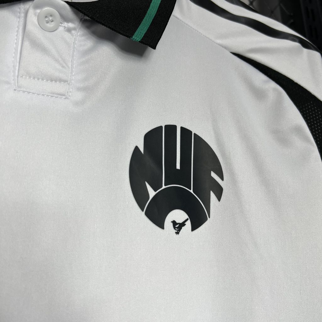 MAILLOT NEWCASTLE THIRD 2025