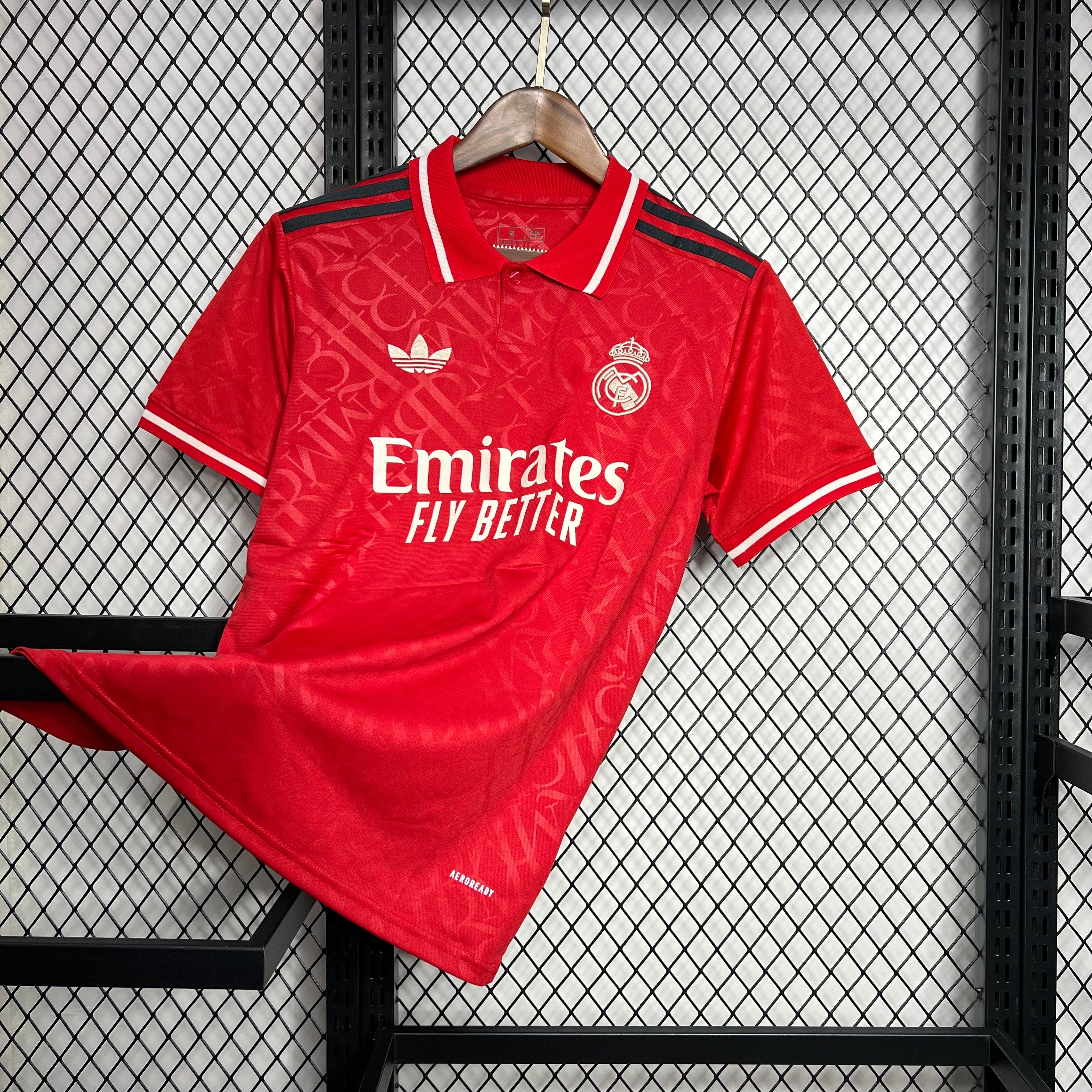 MAILLOT REAL MADRID CONCEPT 2025